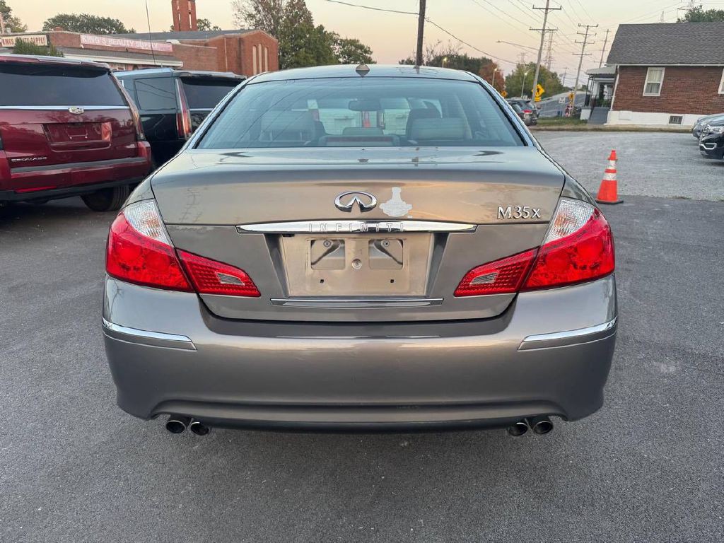 2008 INFINITI M35 Image 7