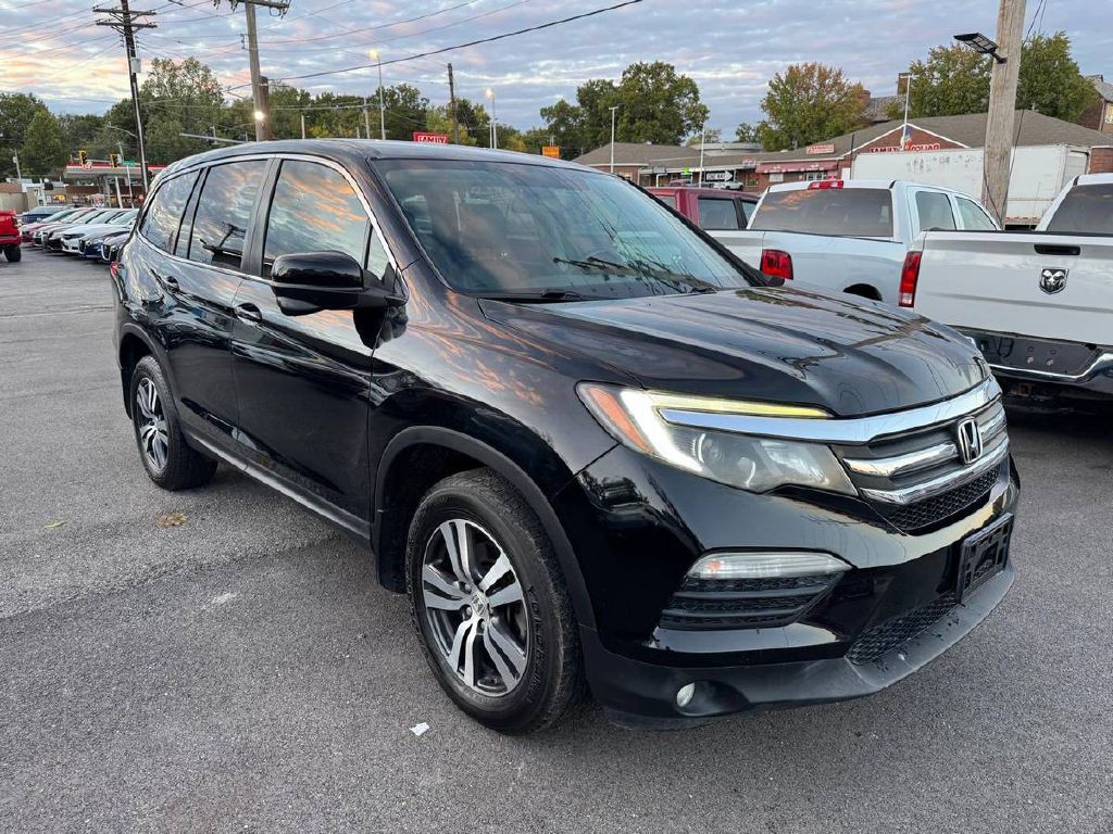 2017 Honda Pilot Image 1