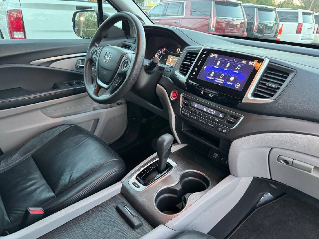 2017 Honda Pilot Image 12