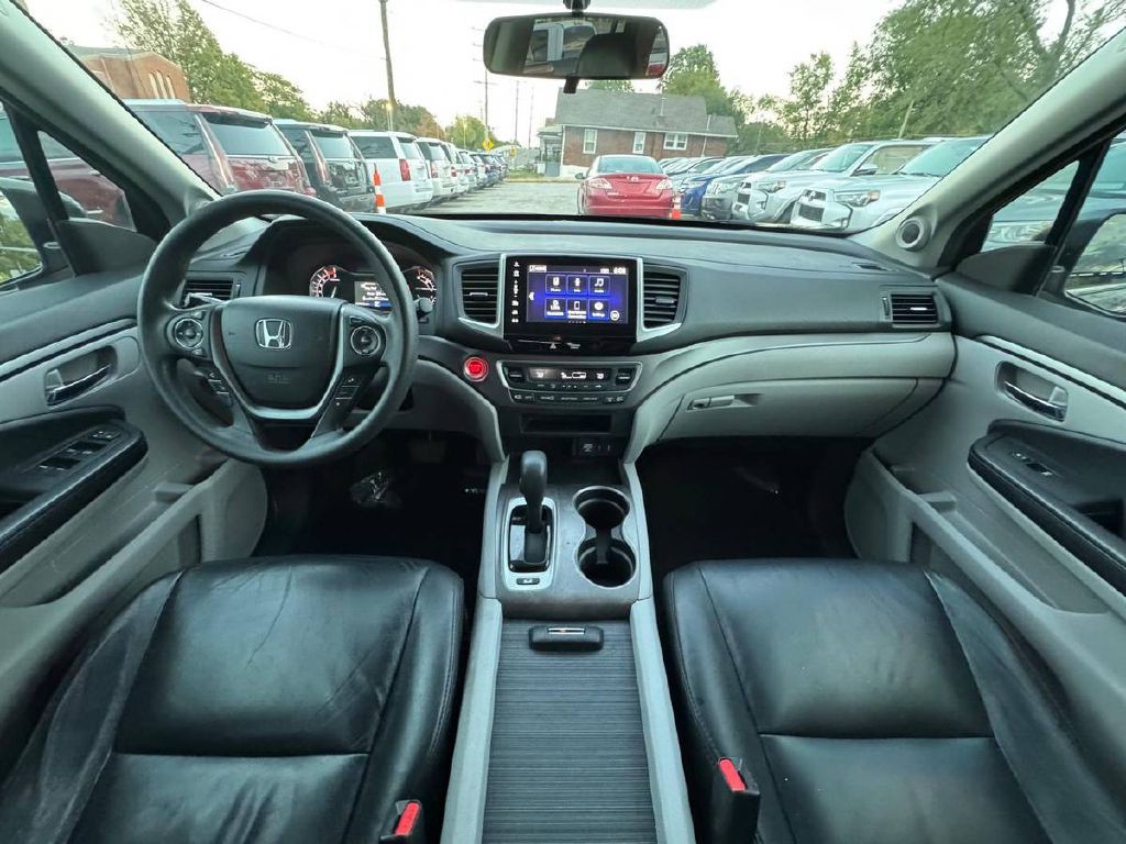 2017 Honda Pilot Image 15