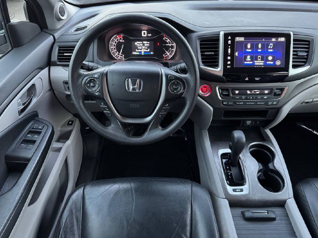 2017 Honda Pilot Image 17
