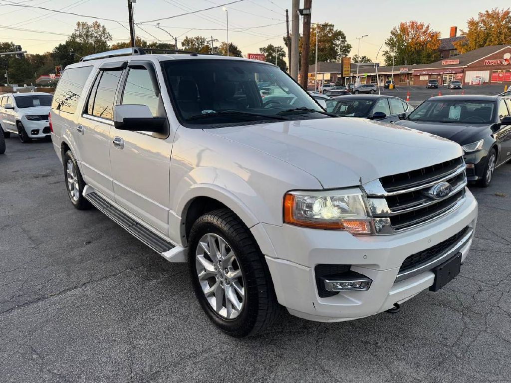 2017 Ford Expedition Image 1
