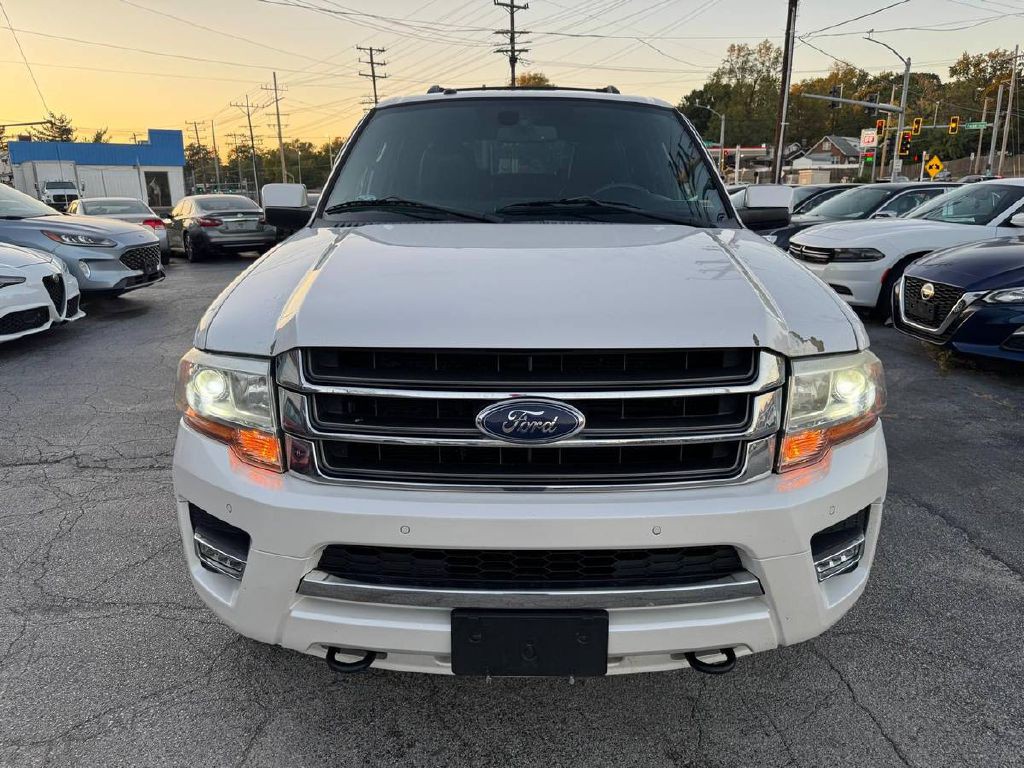 2017 Ford Expedition Image 2