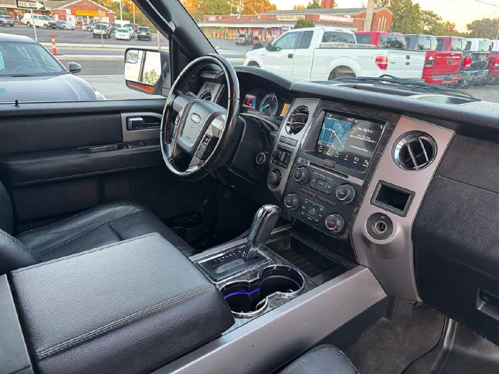 2017 Ford Expedition Image 13