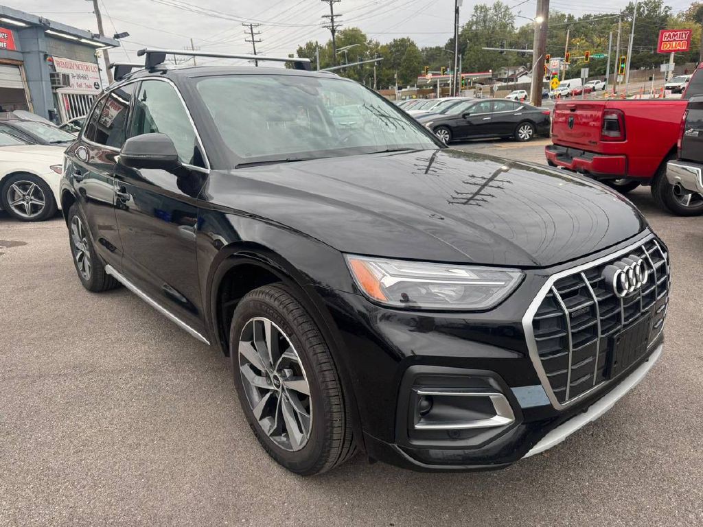 2021 Audi Q5 Image 1