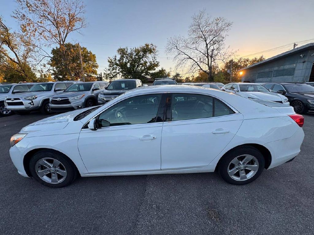 2014 Chevrolet Malibu Image 5