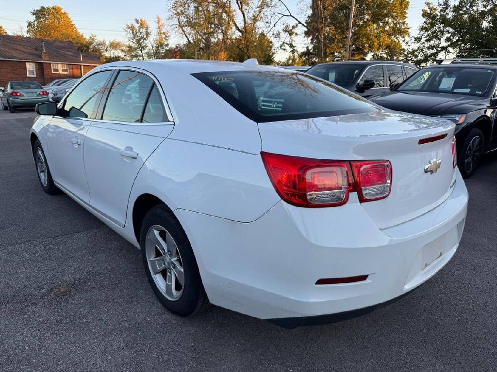2014 Chevrolet Malibu Image 8