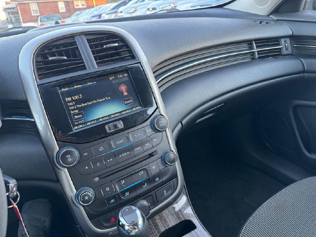 2014 Chevrolet Malibu Image 18