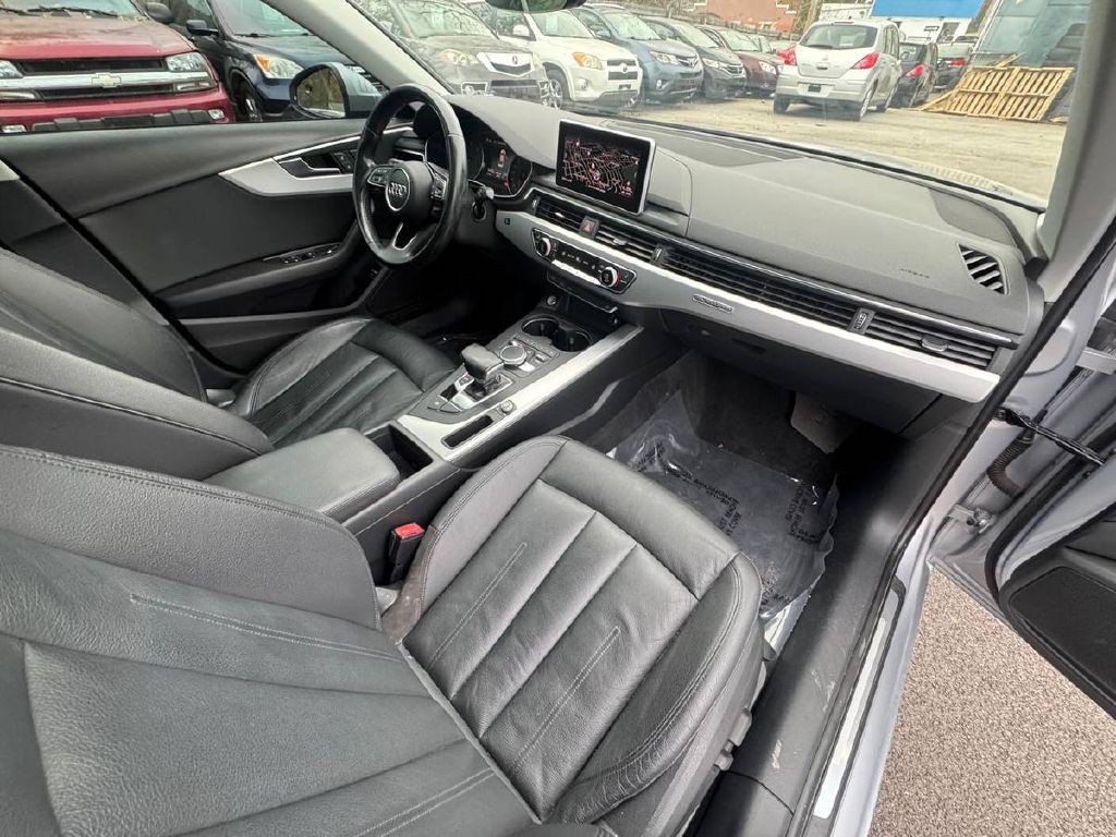 2017 Audi A4 Image 12