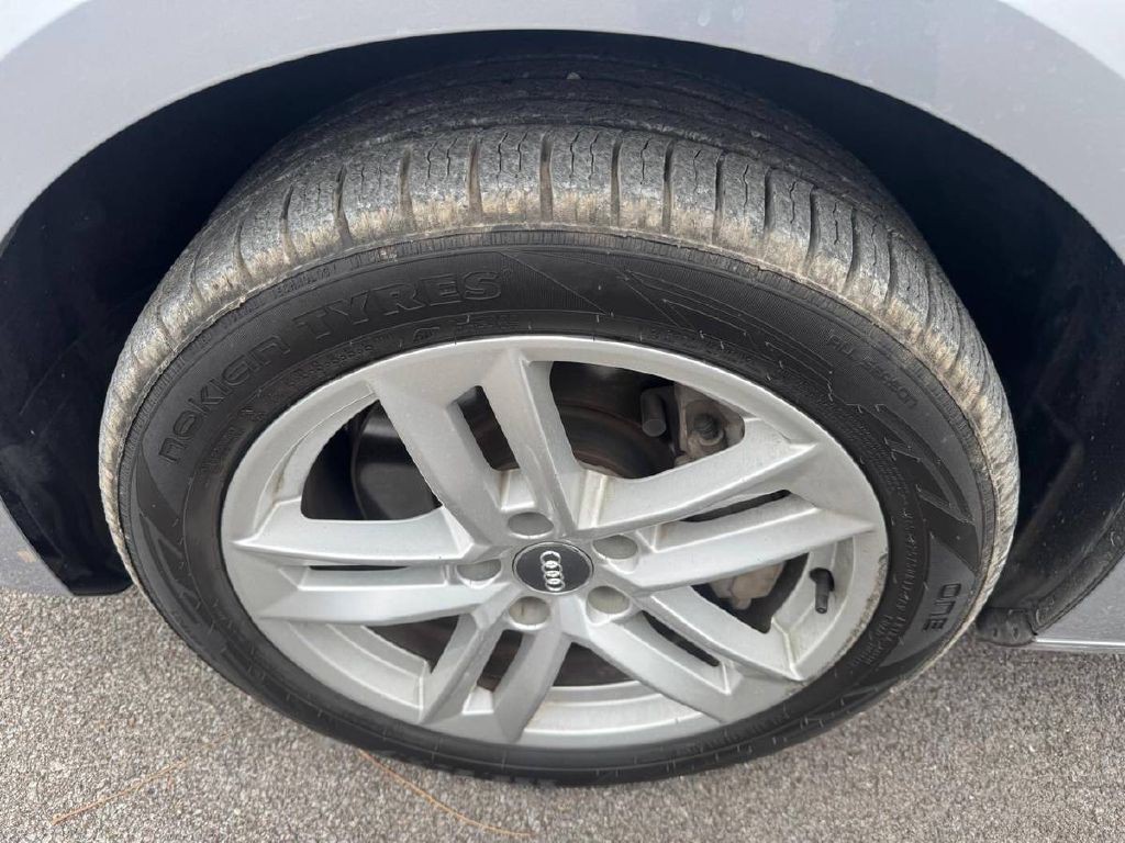 2017 Audi A4 Image 21