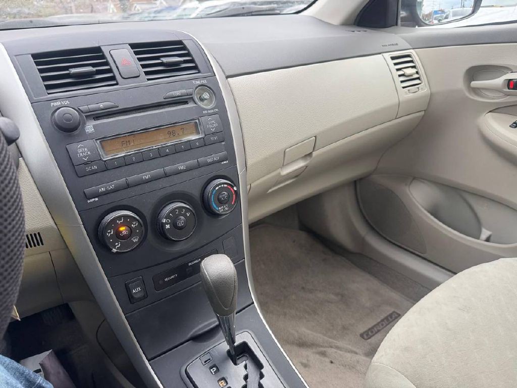 2009 Toyota Corolla Image 18