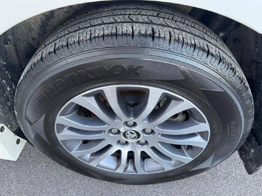 2018 Toyota Sienna Image 21