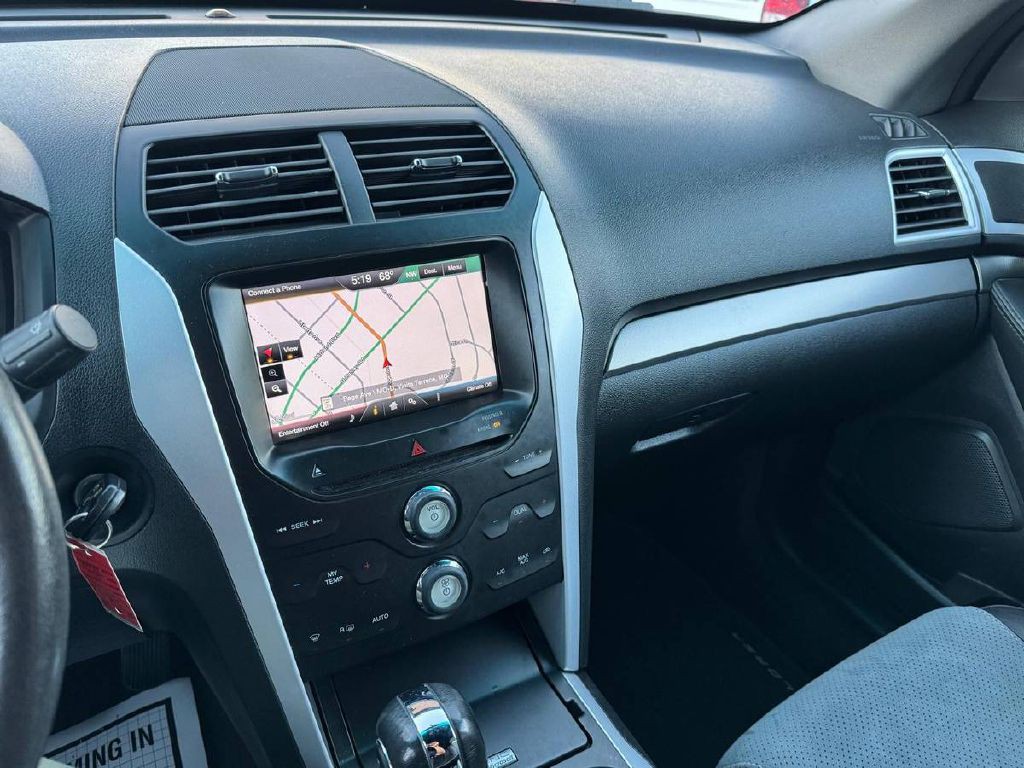 2015 Ford Explorer Image 19