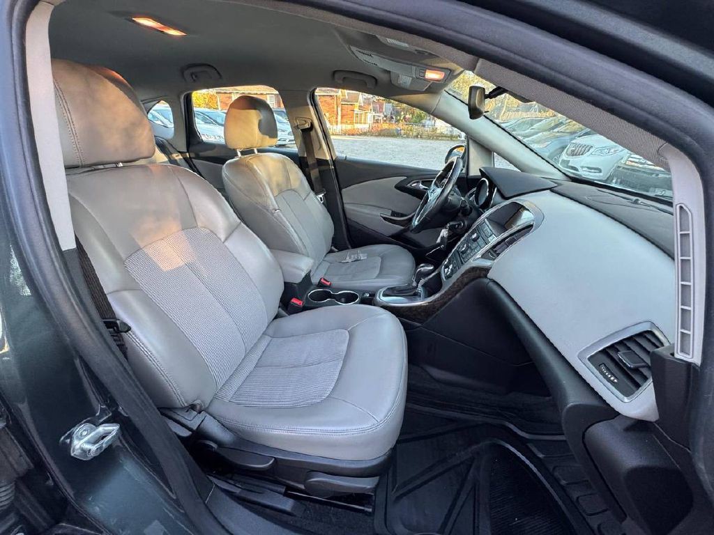 2013 Buick Verano Image 11