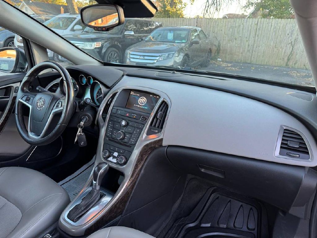 2013 Buick Verano Image 12