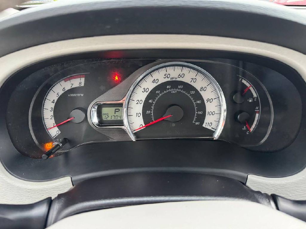 2014 Toyota Sienna Image 21