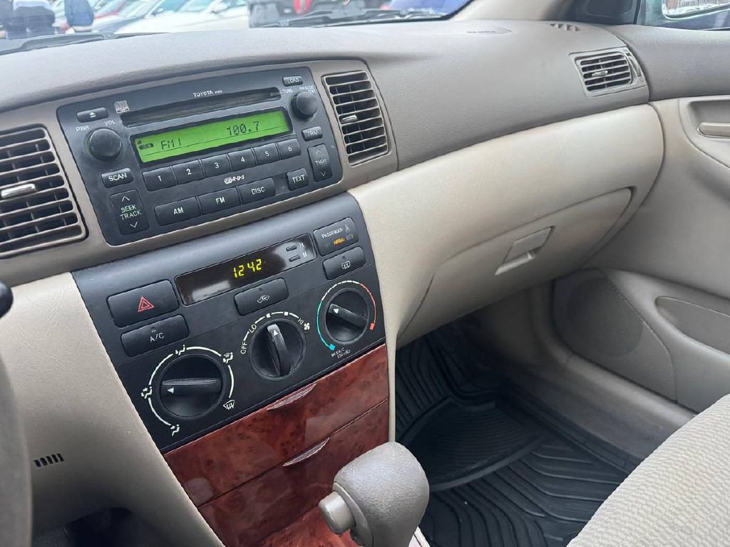 2007 Toyota Corolla Image 18