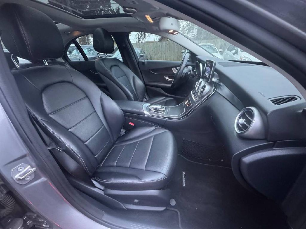 2016 Mercedes-Benz C-Class Image 12