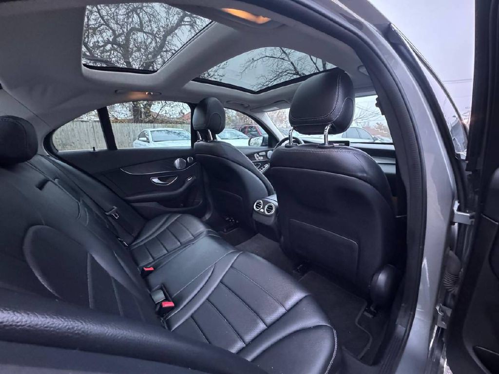 2016 Mercedes-Benz C-Class Image 15