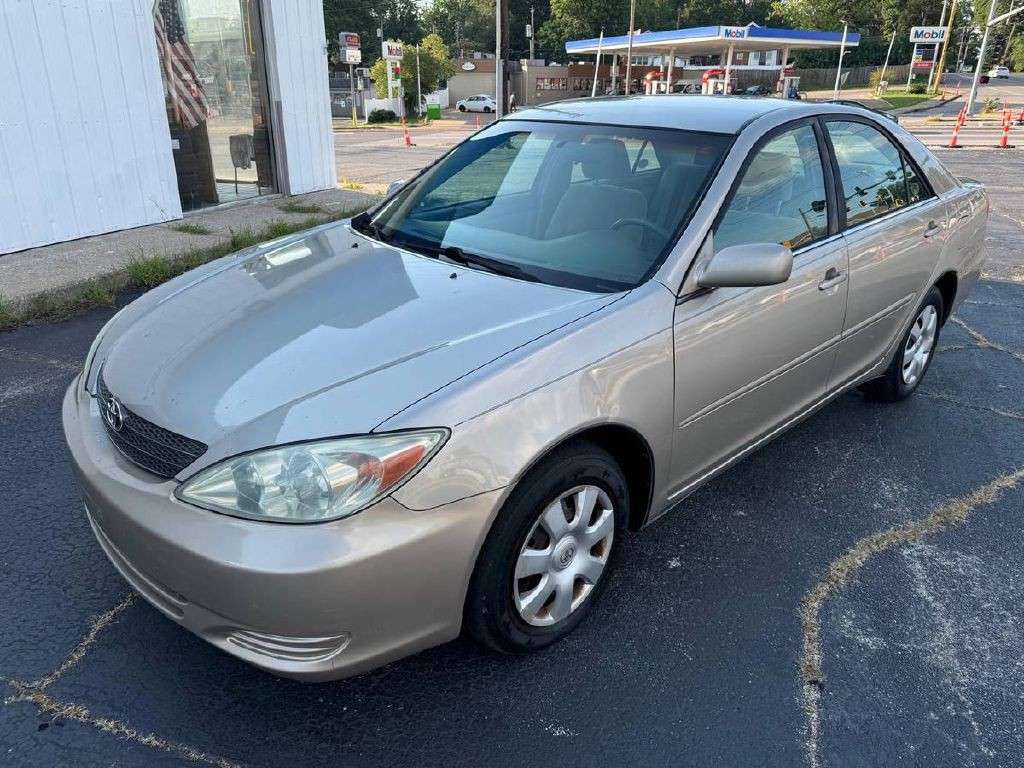 2004 Toyota Camry Image 3