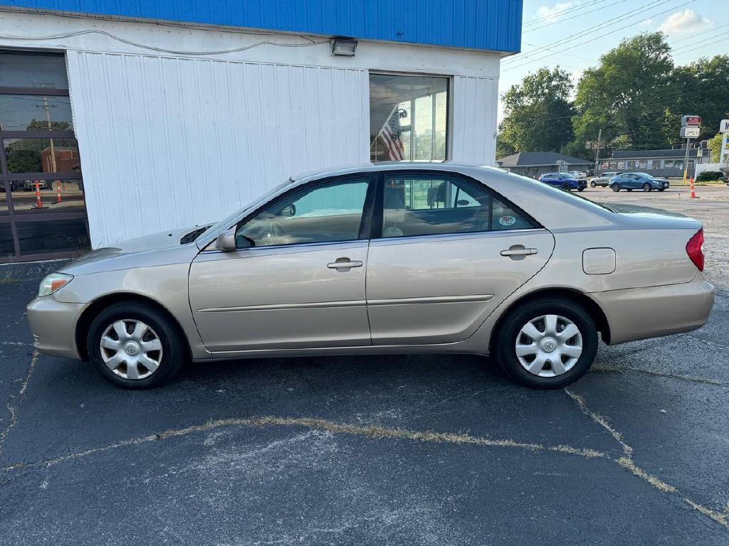 2004 Toyota Camry Image 5