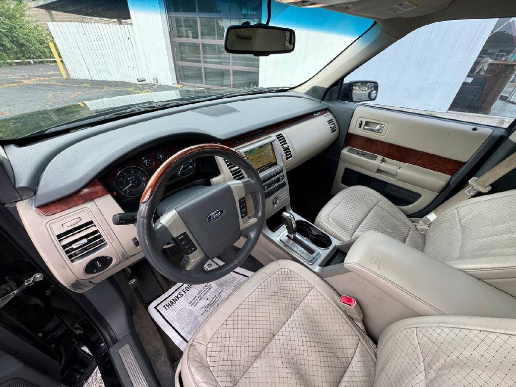 2009 Ford Flex Image 10