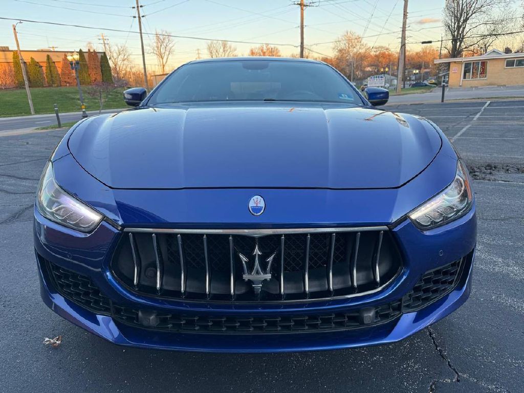 2018 Maserati Ghibli Image 2