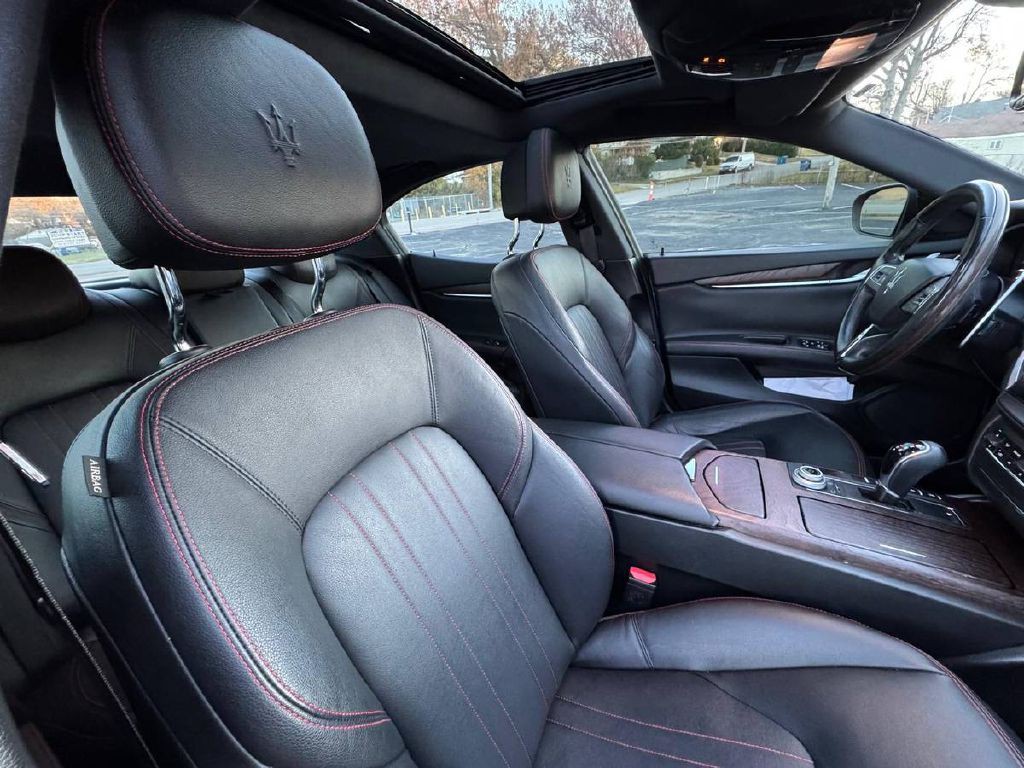 2018 Maserati Ghibli Image 11