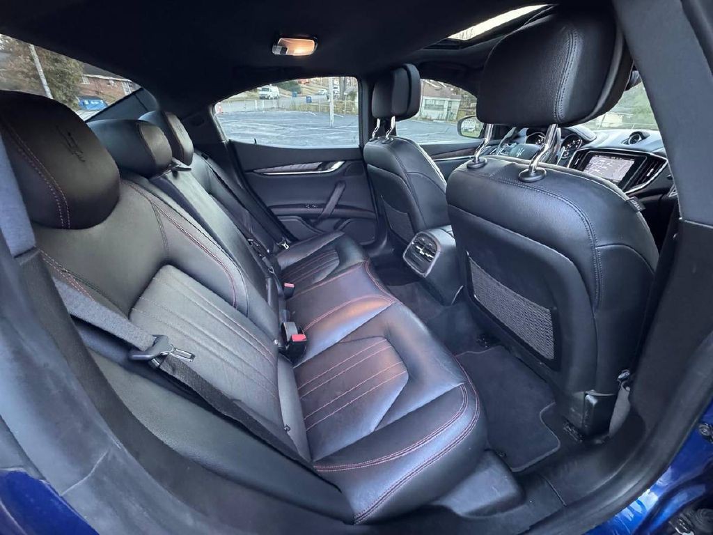 2018 Maserati Ghibli Image 15