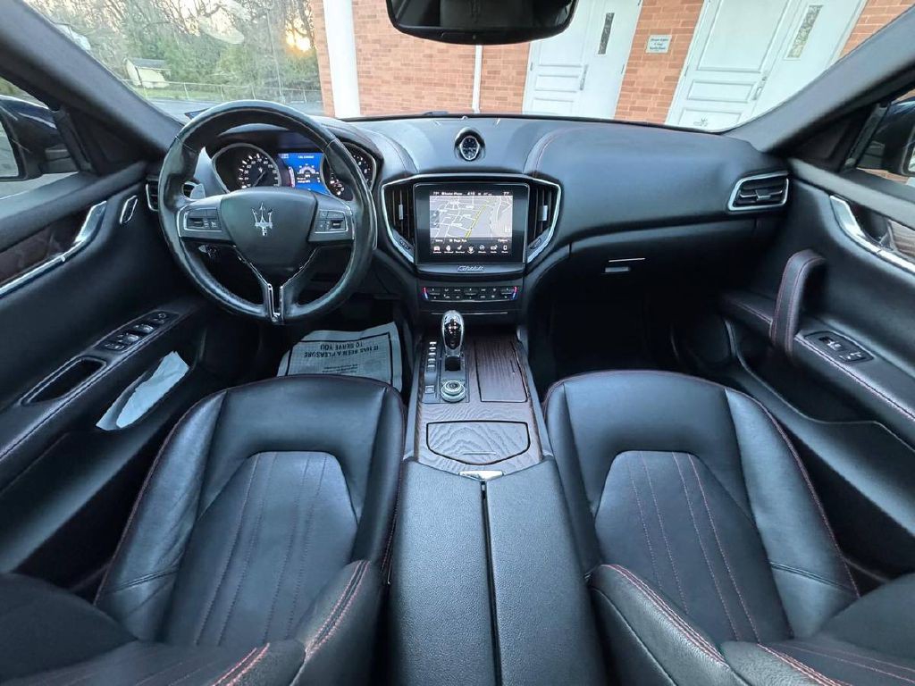 2018 Maserati Ghibli Image 16