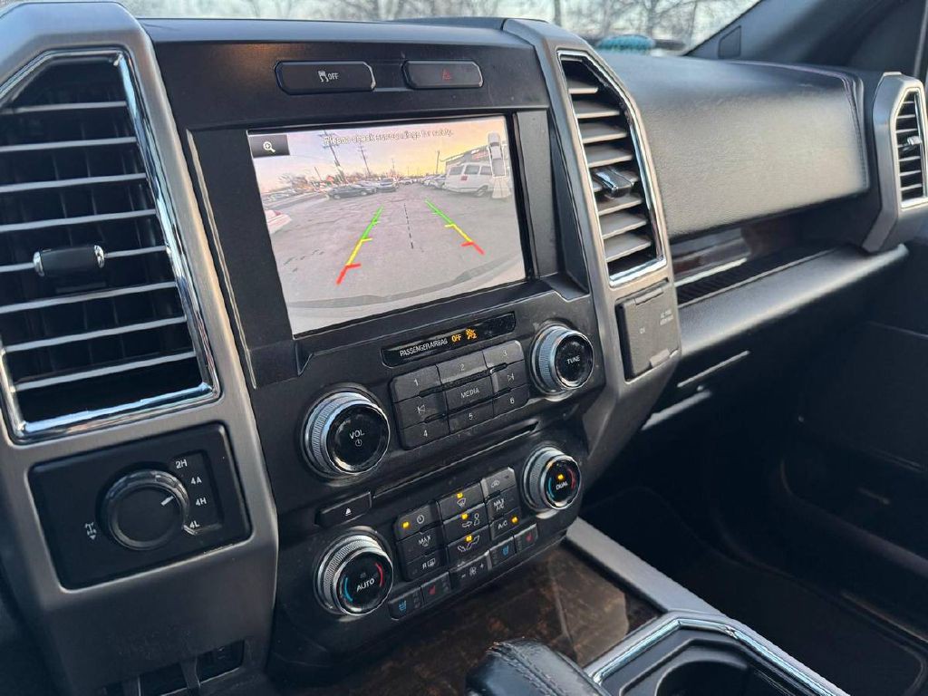 2015 Ford F-150 Image 19