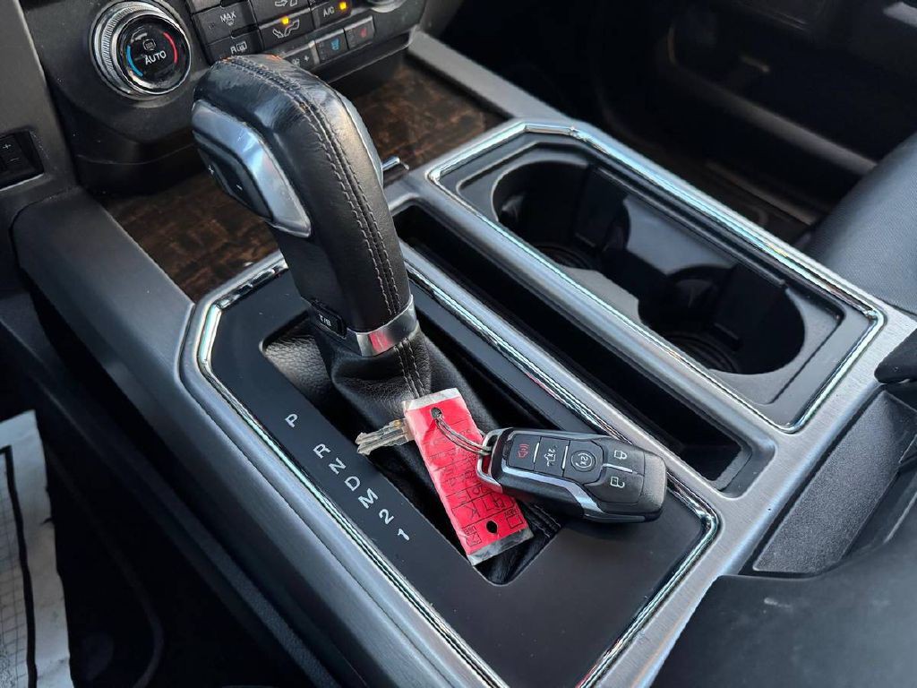 2015 Ford F-150 Image 21