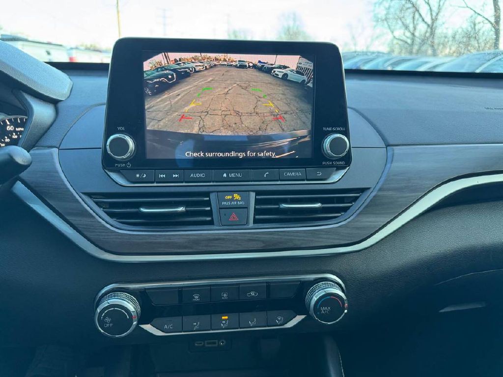 2023 Nissan Altima Image 19
