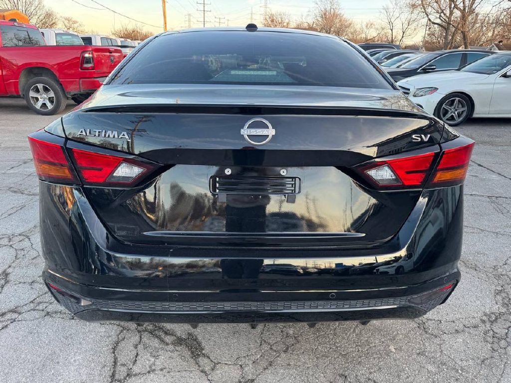 2023 Nissan Altima Image 6