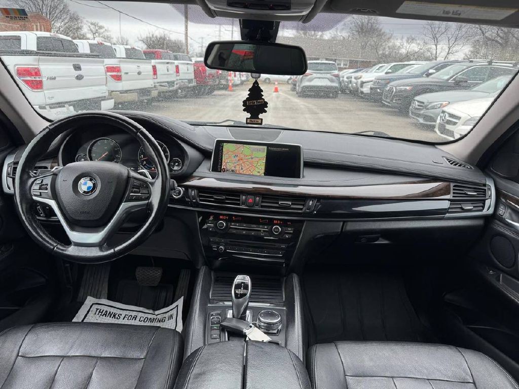 2016 BMW X6 Image 16