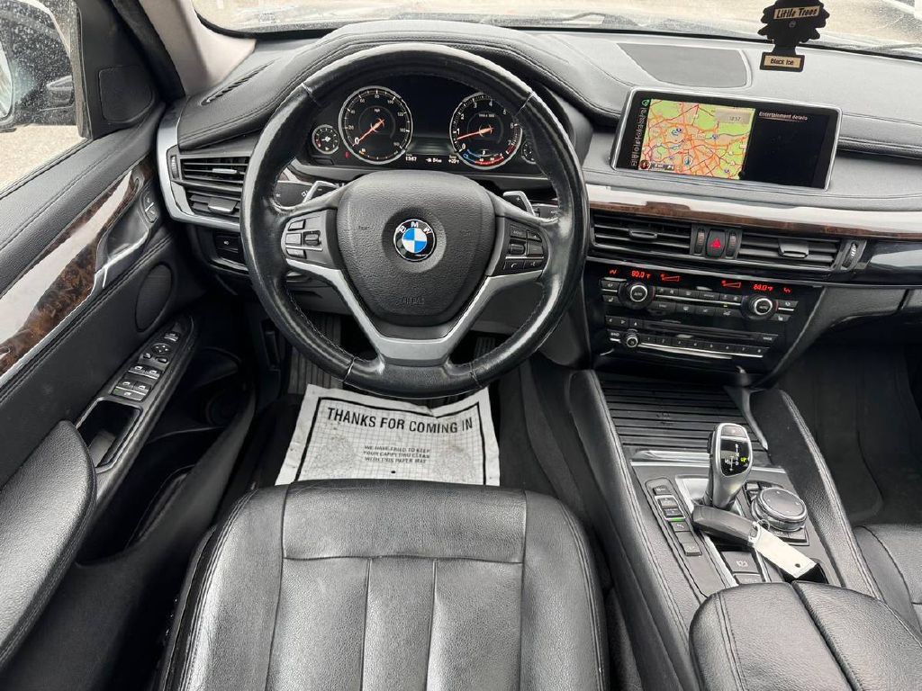 2016 BMW X6 Image 17