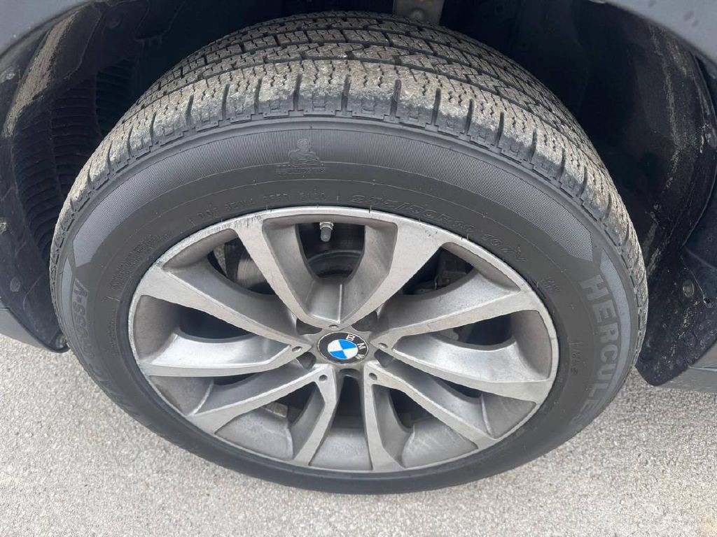 2016 BMW X6 Image 21