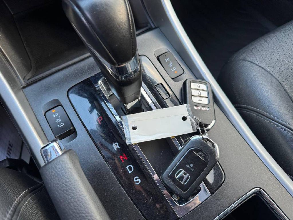 2014 Honda Accord Image 18