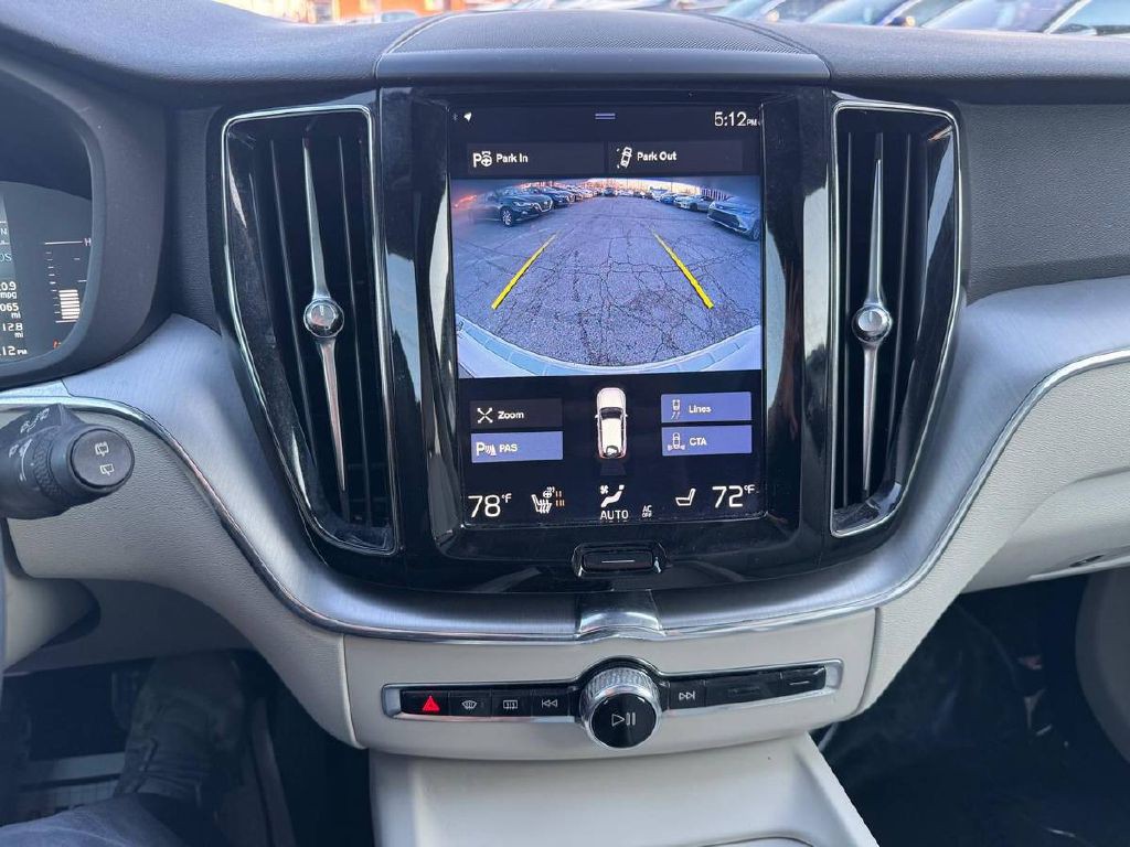 2019 Volvo XC60 Image 19