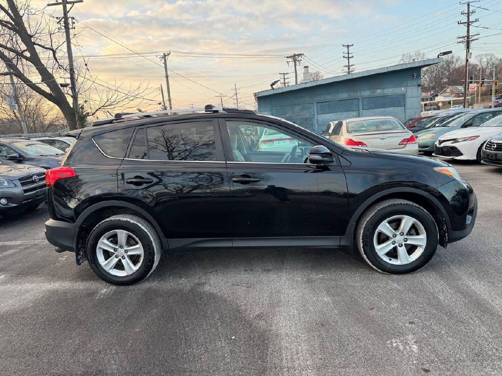 2014 Toyota Rav4 Image 4