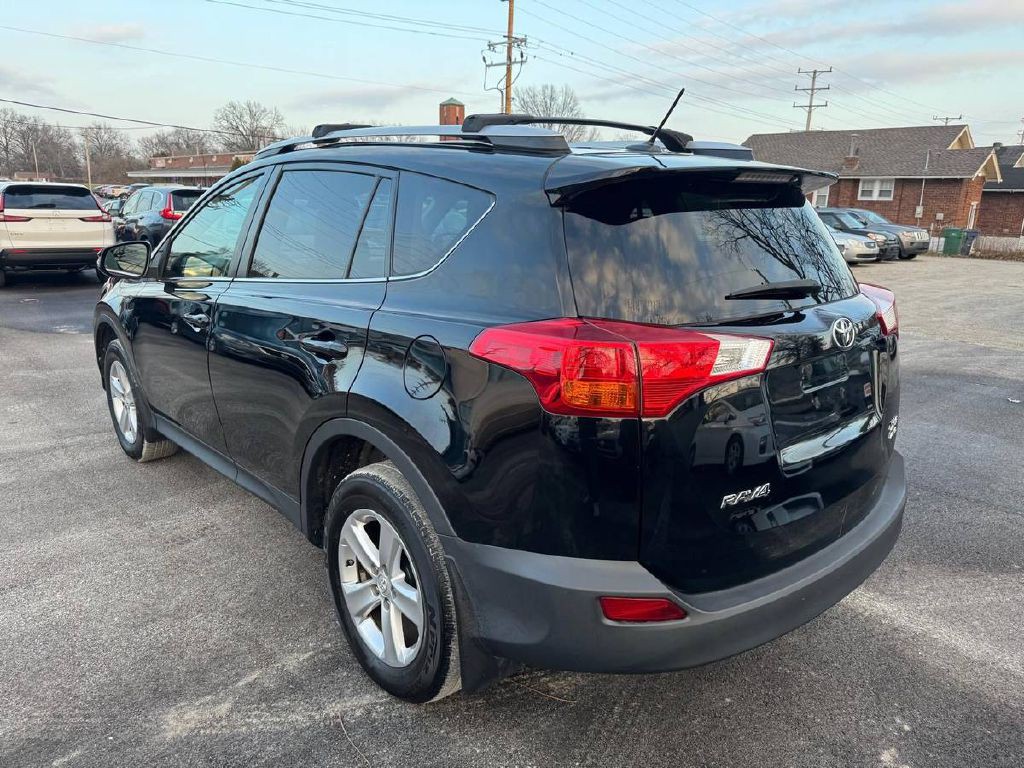 2014 Toyota Rav4 Image 8