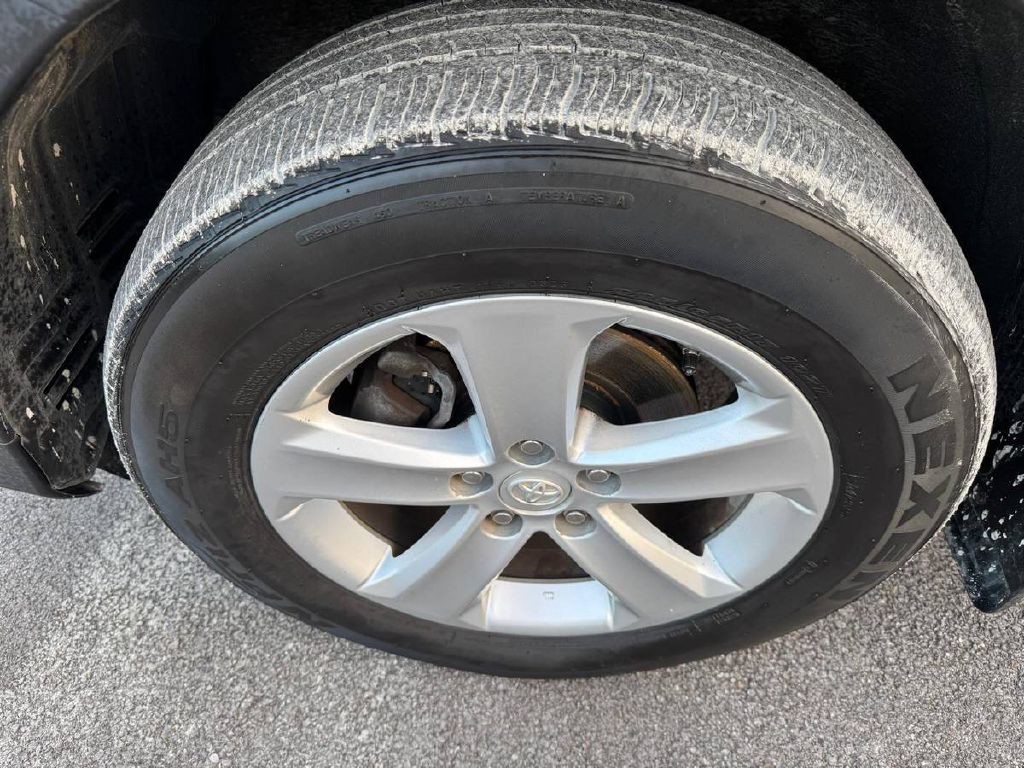 2014 Toyota Rav4 Image 21