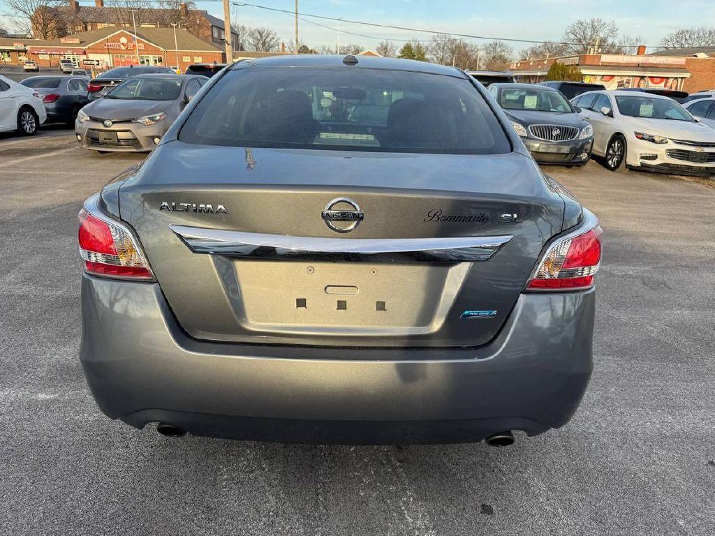 2014 Nissan Altima Image 7