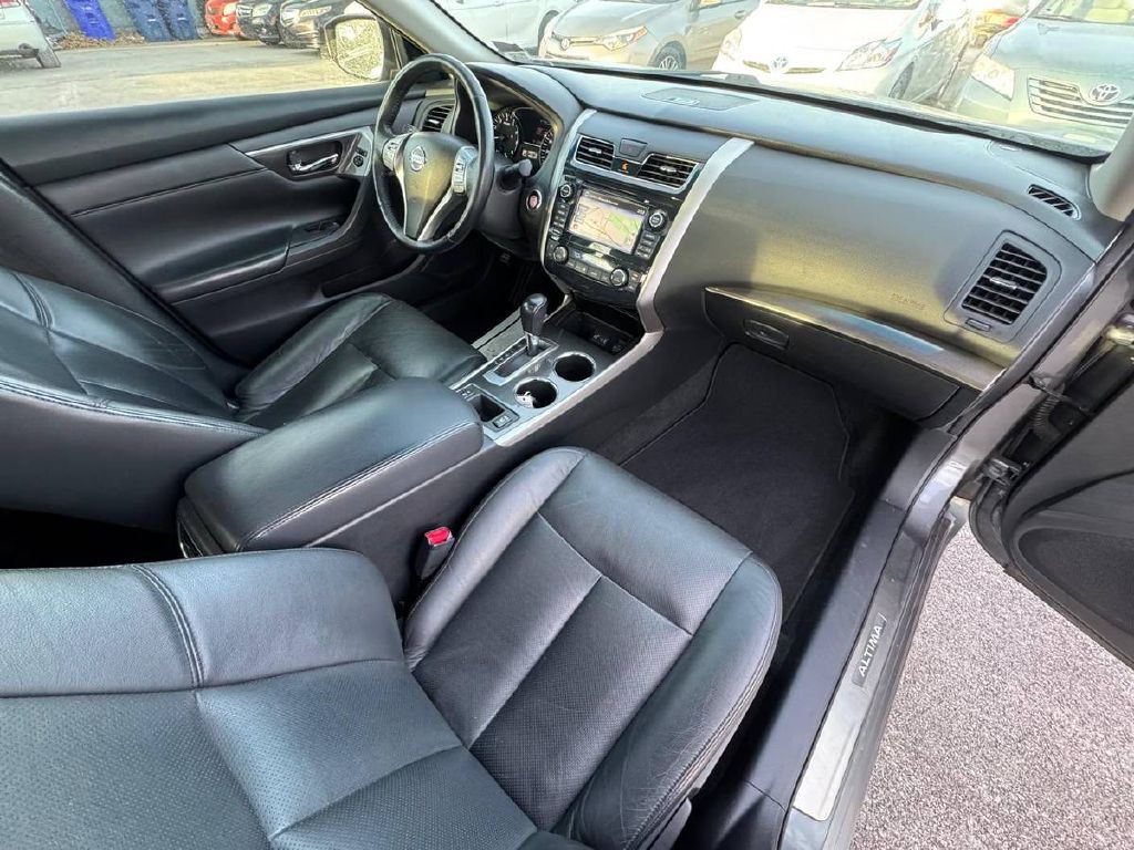 2014 Nissan Altima Image 12