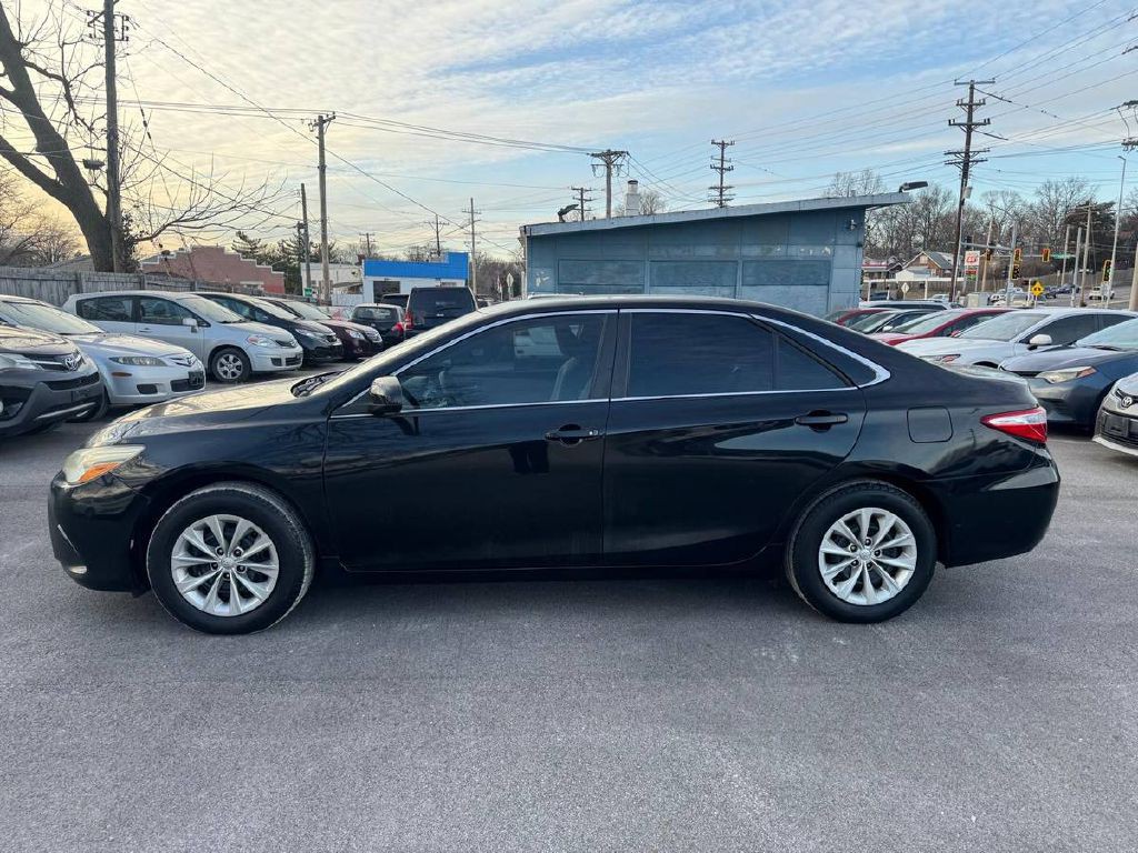 2015 Toyota Camry Image 5