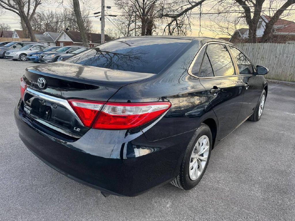 2015 Toyota Camry Image 6