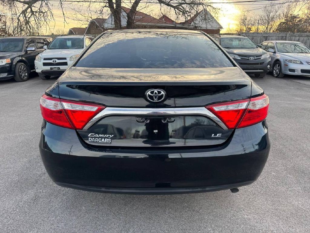 2015 Toyota Camry Image 7