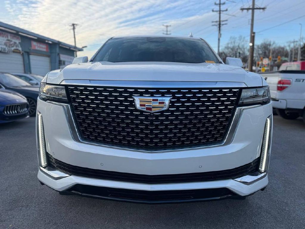 2021 Cadillac Escalade Image 2