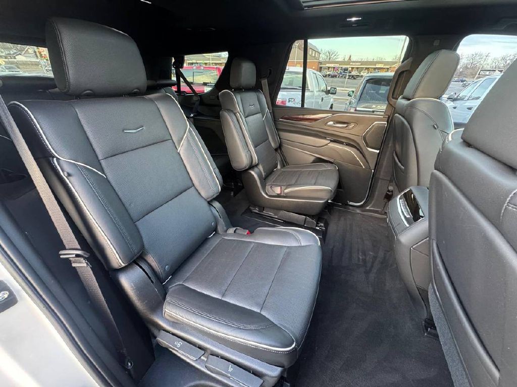 2021 Cadillac Escalade Image 16