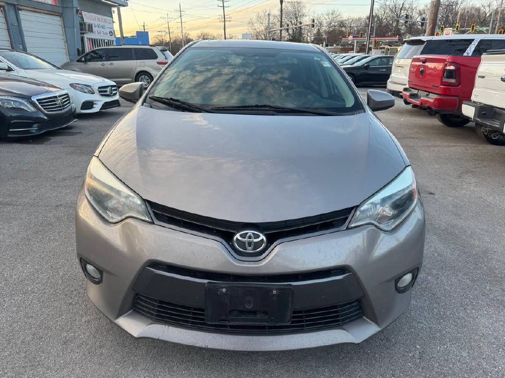 2016 Toyota Corolla Image 2